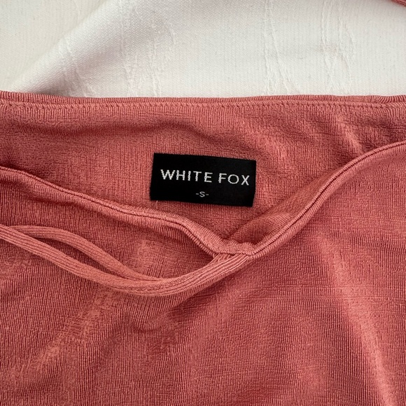 White Fox Boutique Dusty Rose Mini Skirt and top - Picture 4 of 6